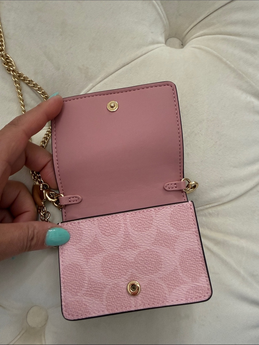 COACH Mini Wallet On A Chain
In Signature Canvas With Charms - Picture 13 of 17